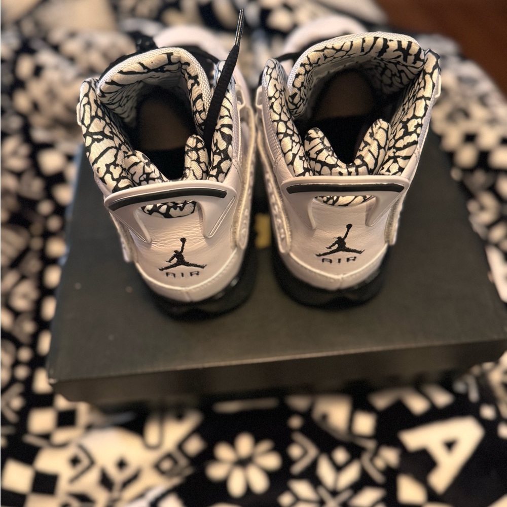 Jordan 6 Rings BARELY WORN